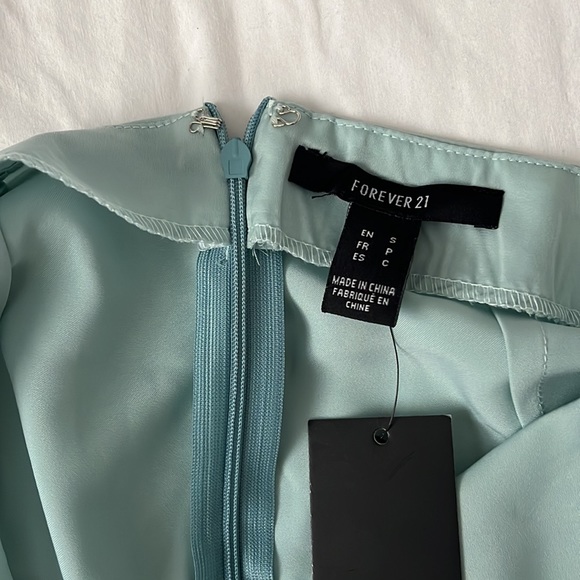 Skirt - Picture 4 of 4